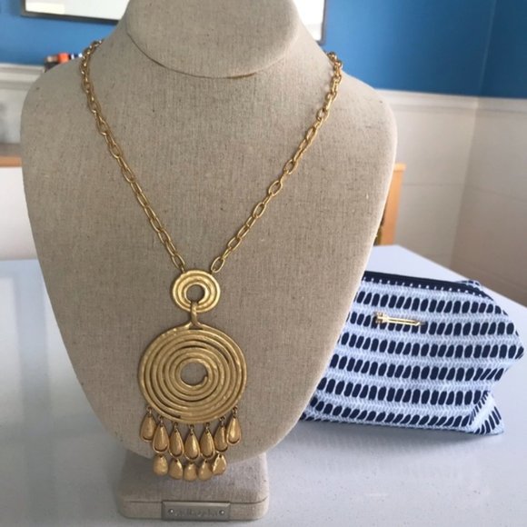 :: Stella & Dot🌟Dalilah Pendant Necklace - Picture 2 of 9